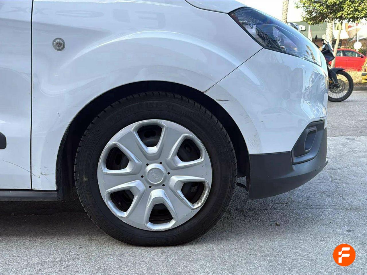Foto Ford Transit  Courier 16
