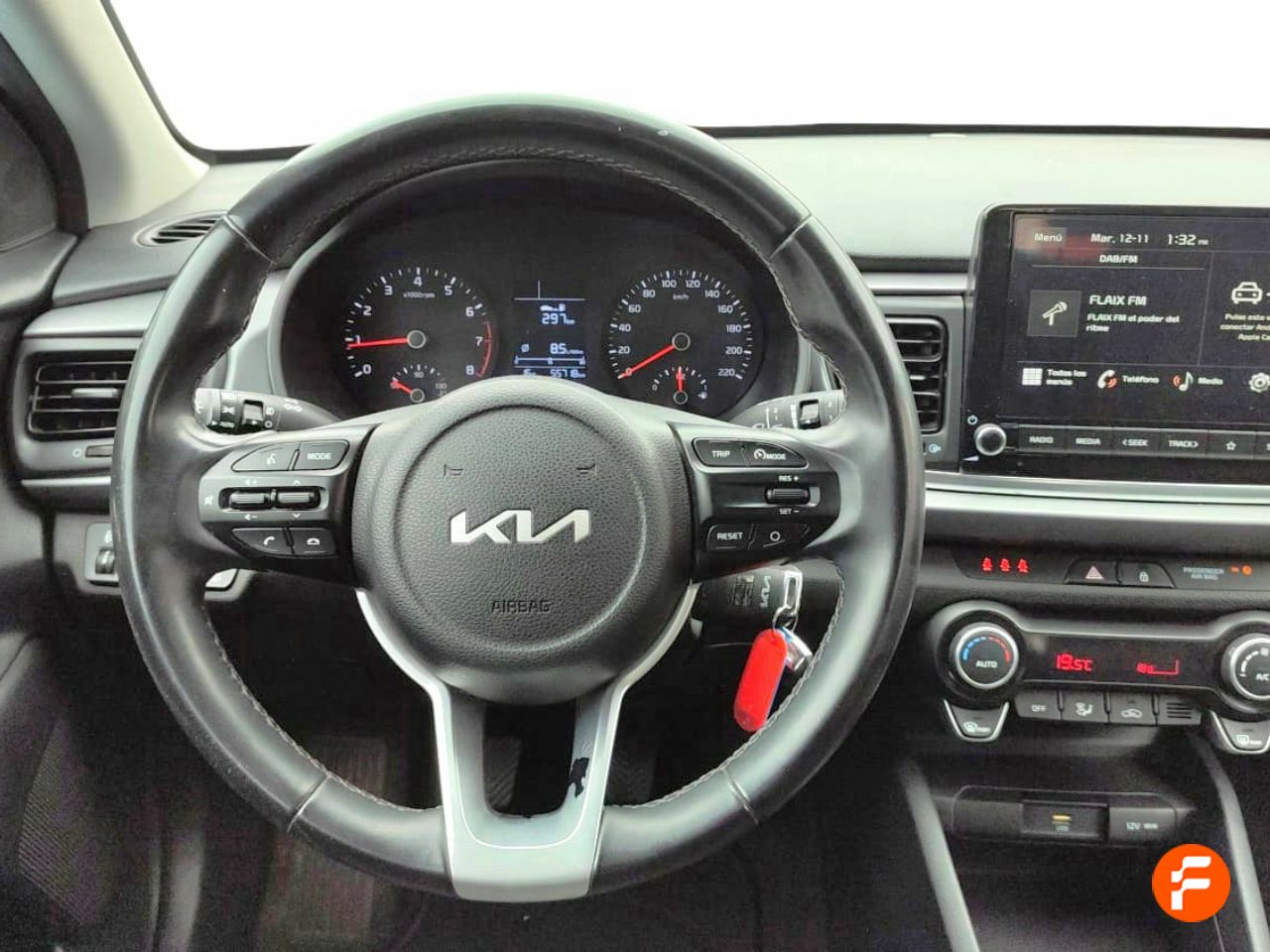 Foto Kia Rio 15