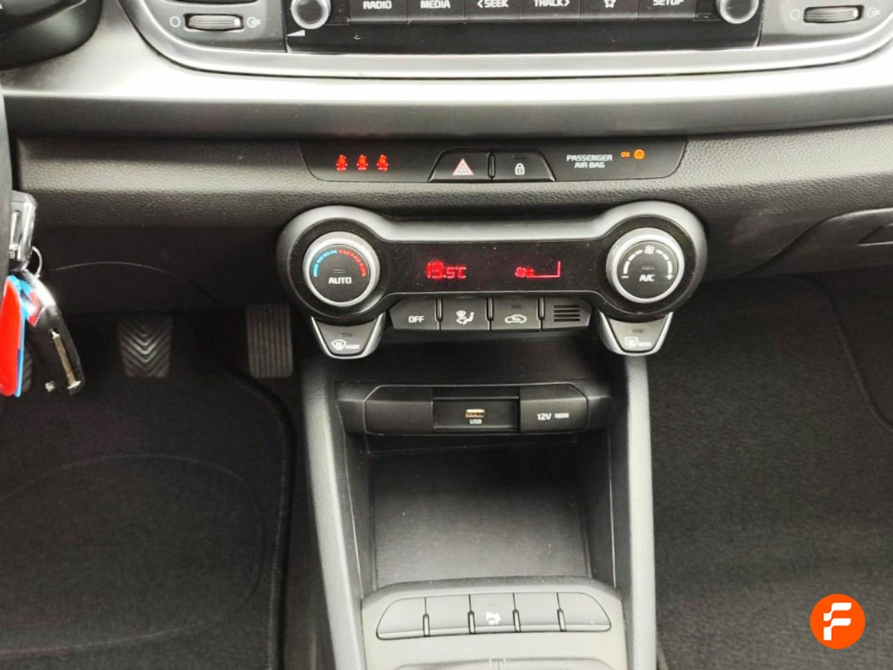 Foto Kia Rio 19