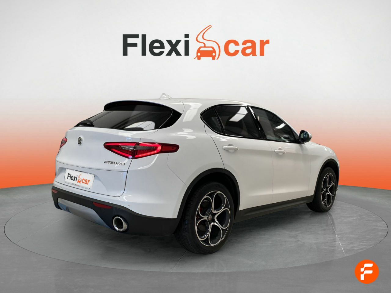 Foto Alfa Romeo Stelvio 8
