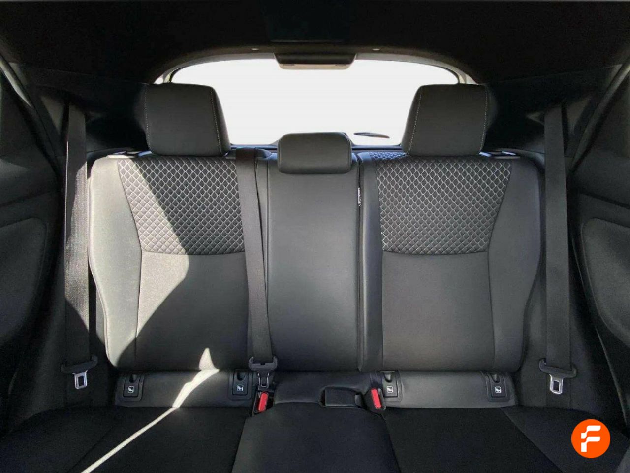 Foto Toyota Yaris 14