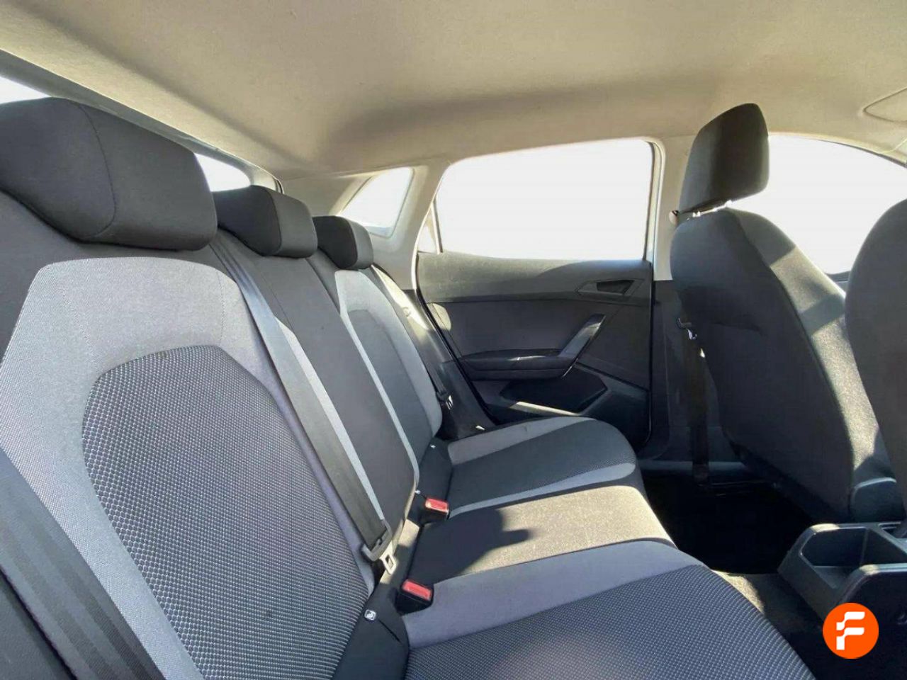 Foto Seat Ibiza 13