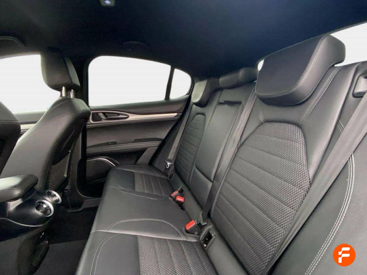 Foto Alfa Romeo Stelvio 12