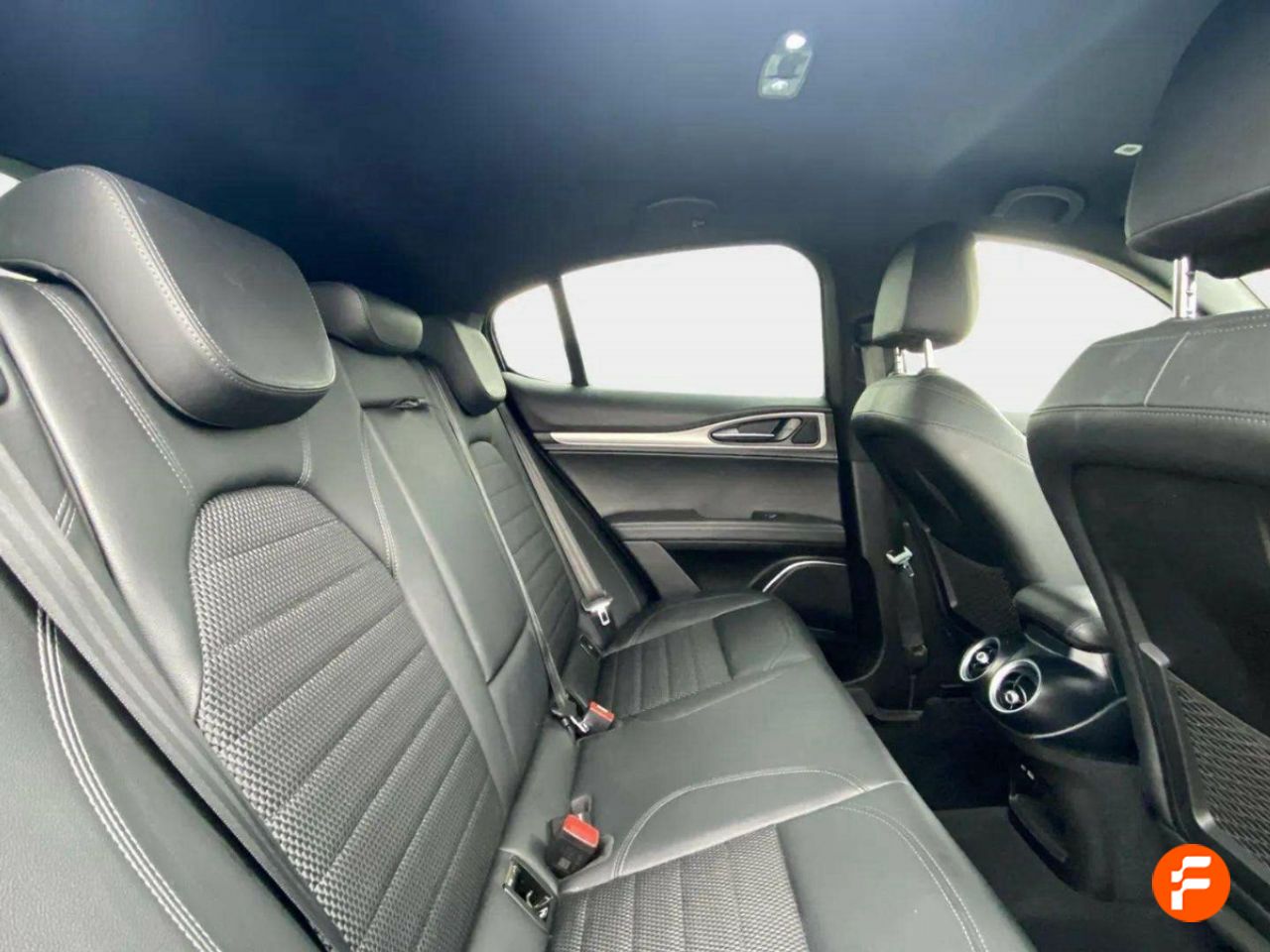 Foto Alfa Romeo Stelvio 13