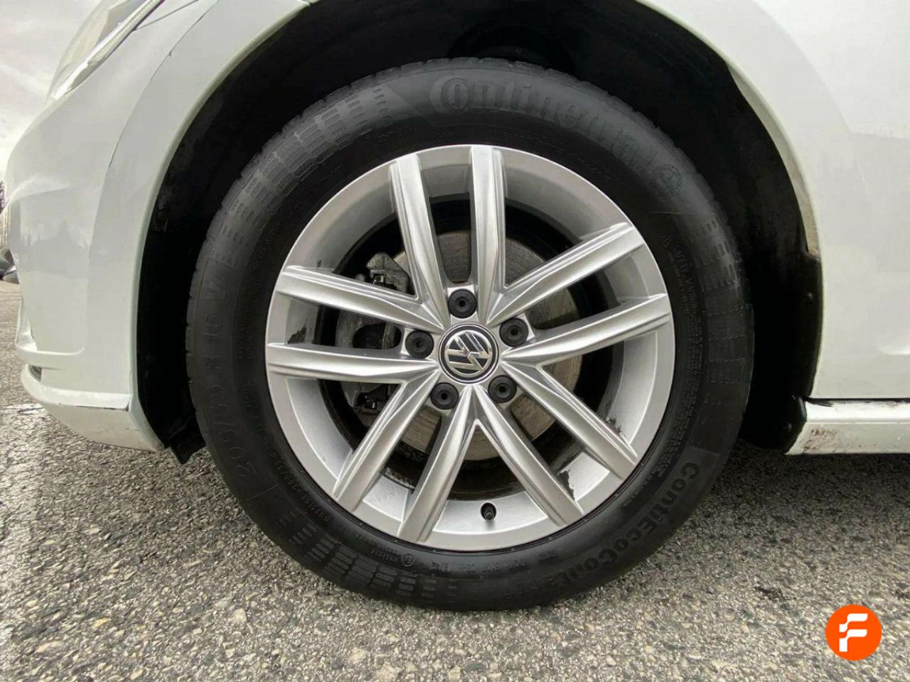 Foto Volkswagen Golf 23