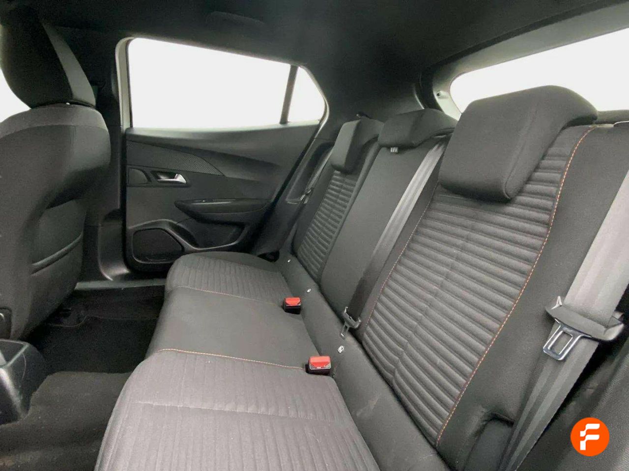 Foto Peugeot 2008 12