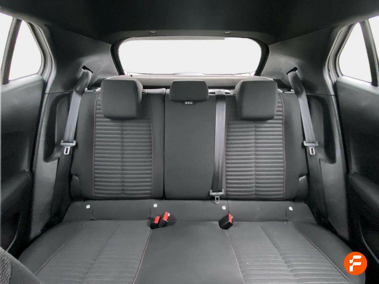Foto Peugeot 2008 14