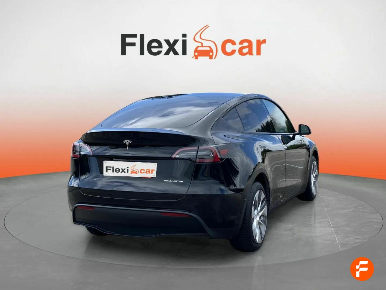 Foto Tesla Model Y 8