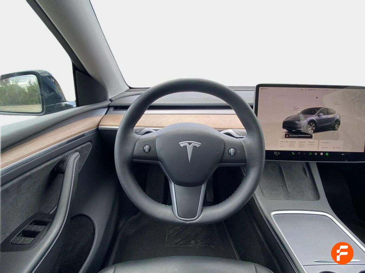 Foto Tesla Model Y 16