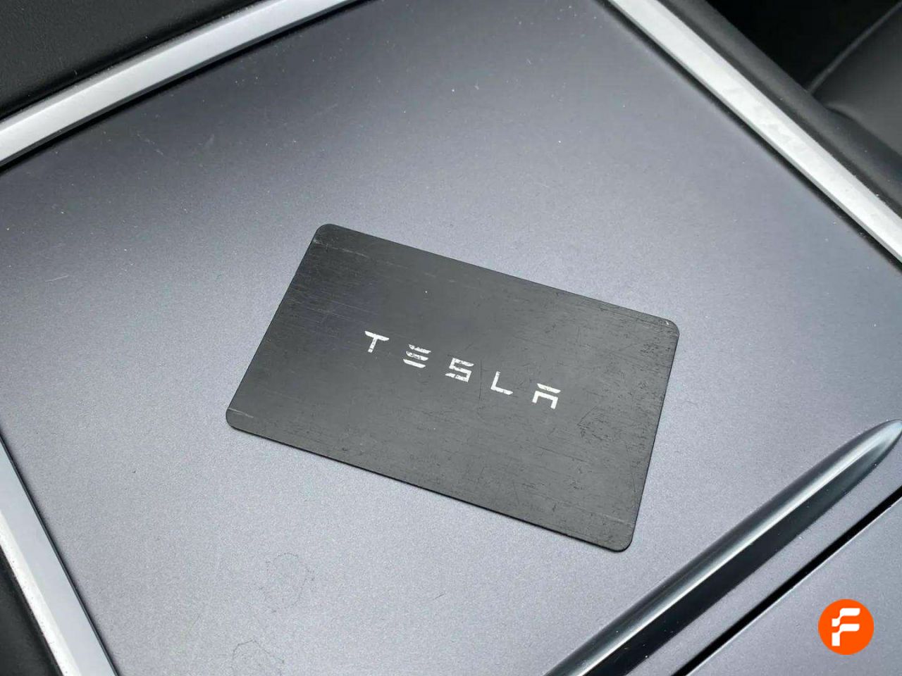 Foto Tesla Model Y 21