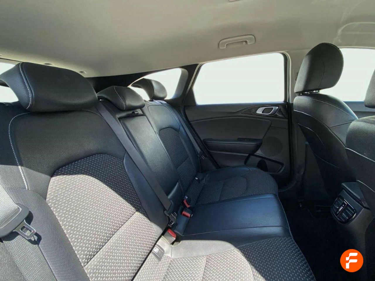 Foto Kia Ceed 13