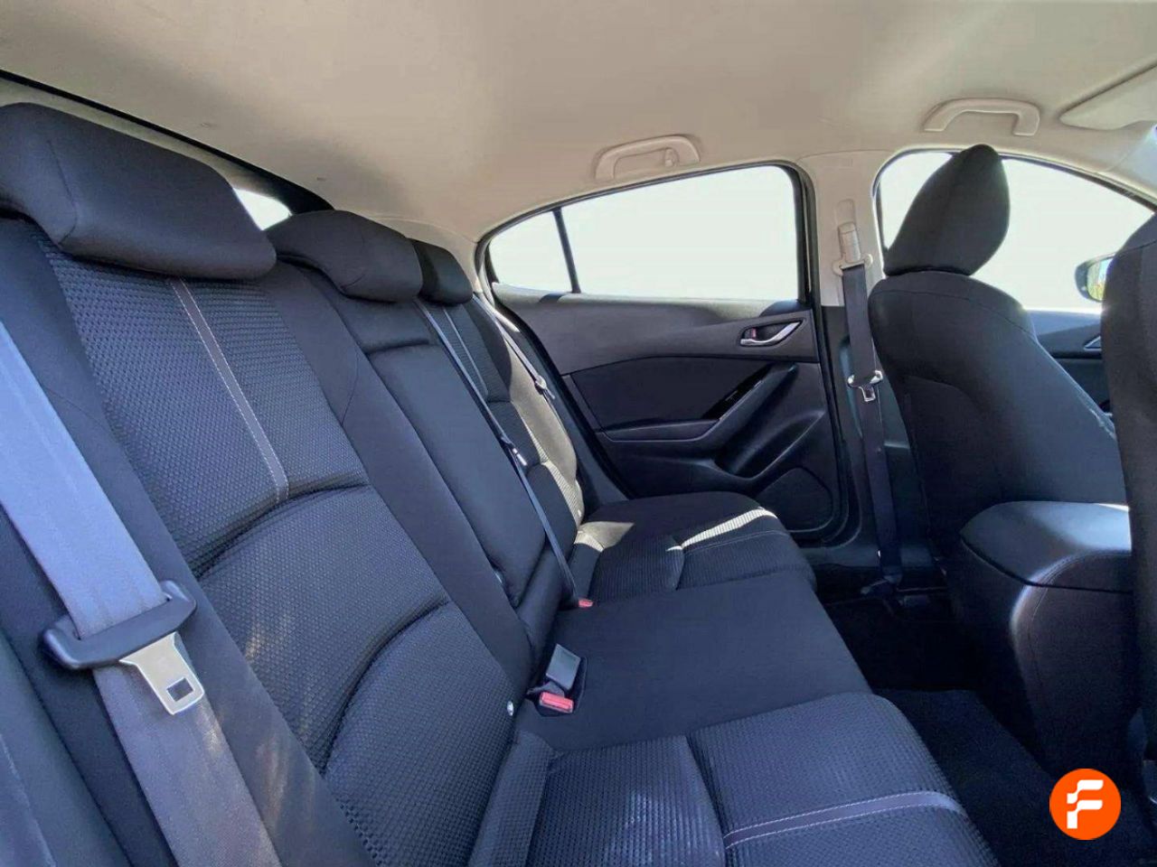 Foto Mazda Mazda3 13