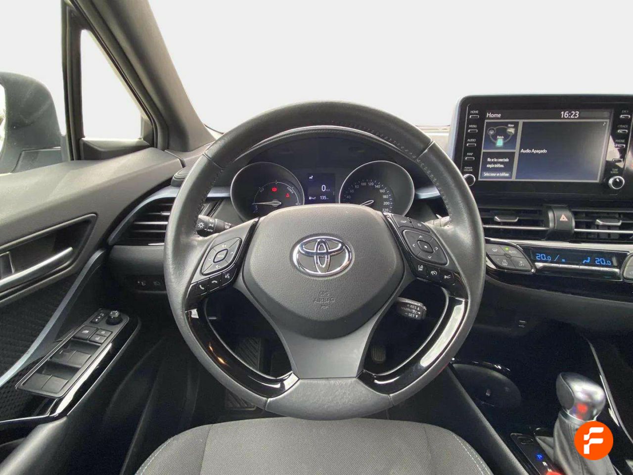 Foto Toyota C-HR 16