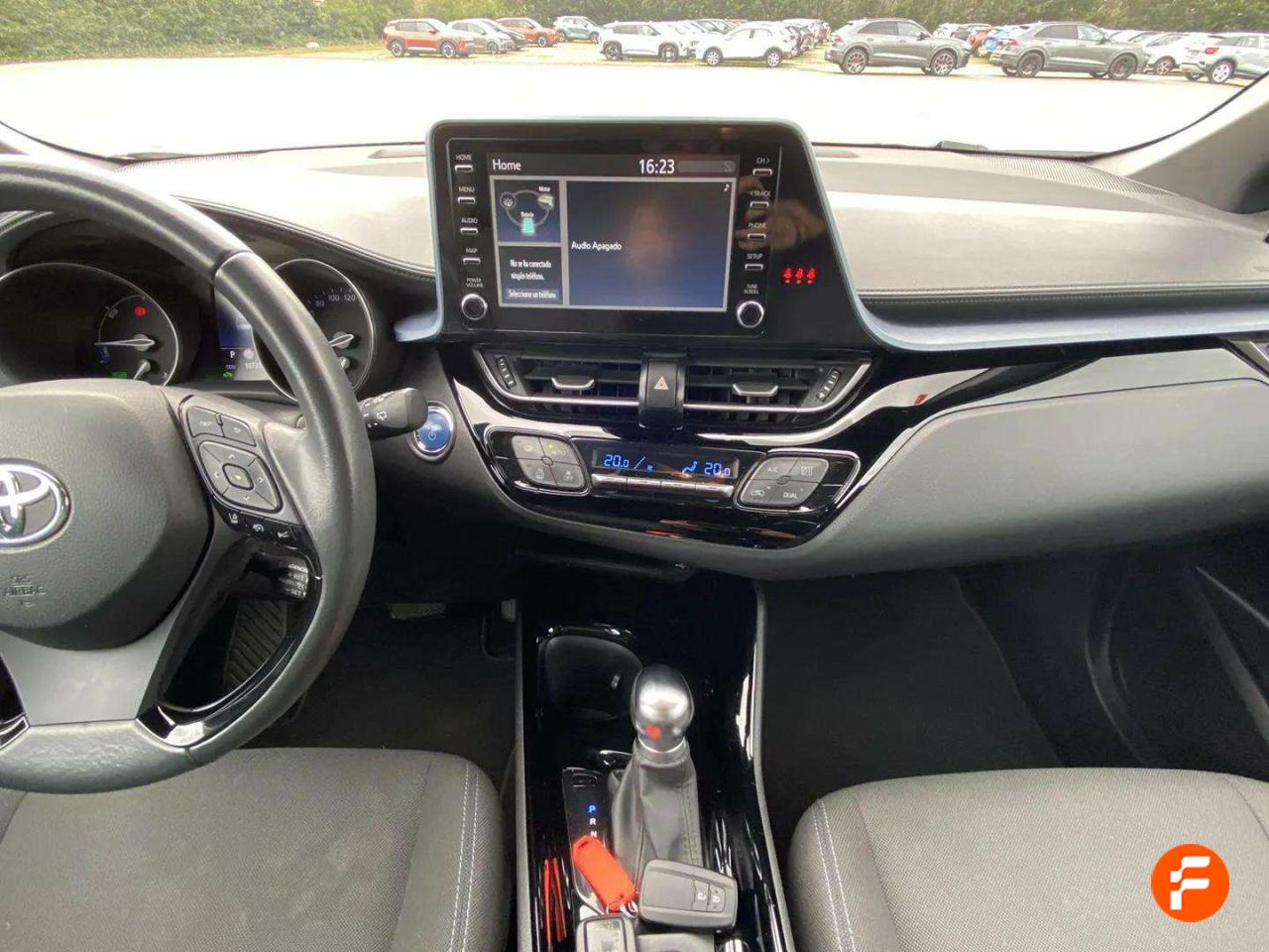 Foto Toyota C-HR 18