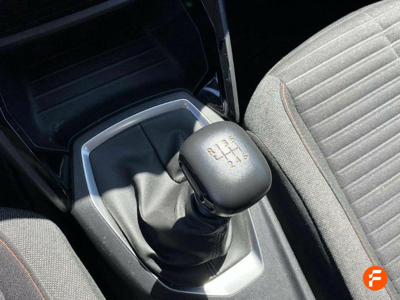 Foto Peugeot 2008 19