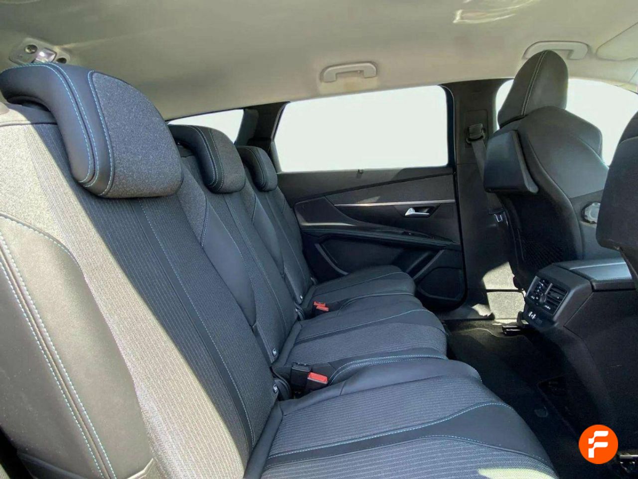 Foto Peugeot 5008 13