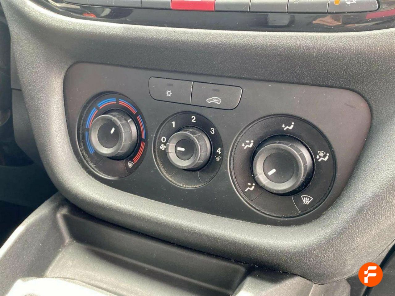 Foto Fiat Doblo 16