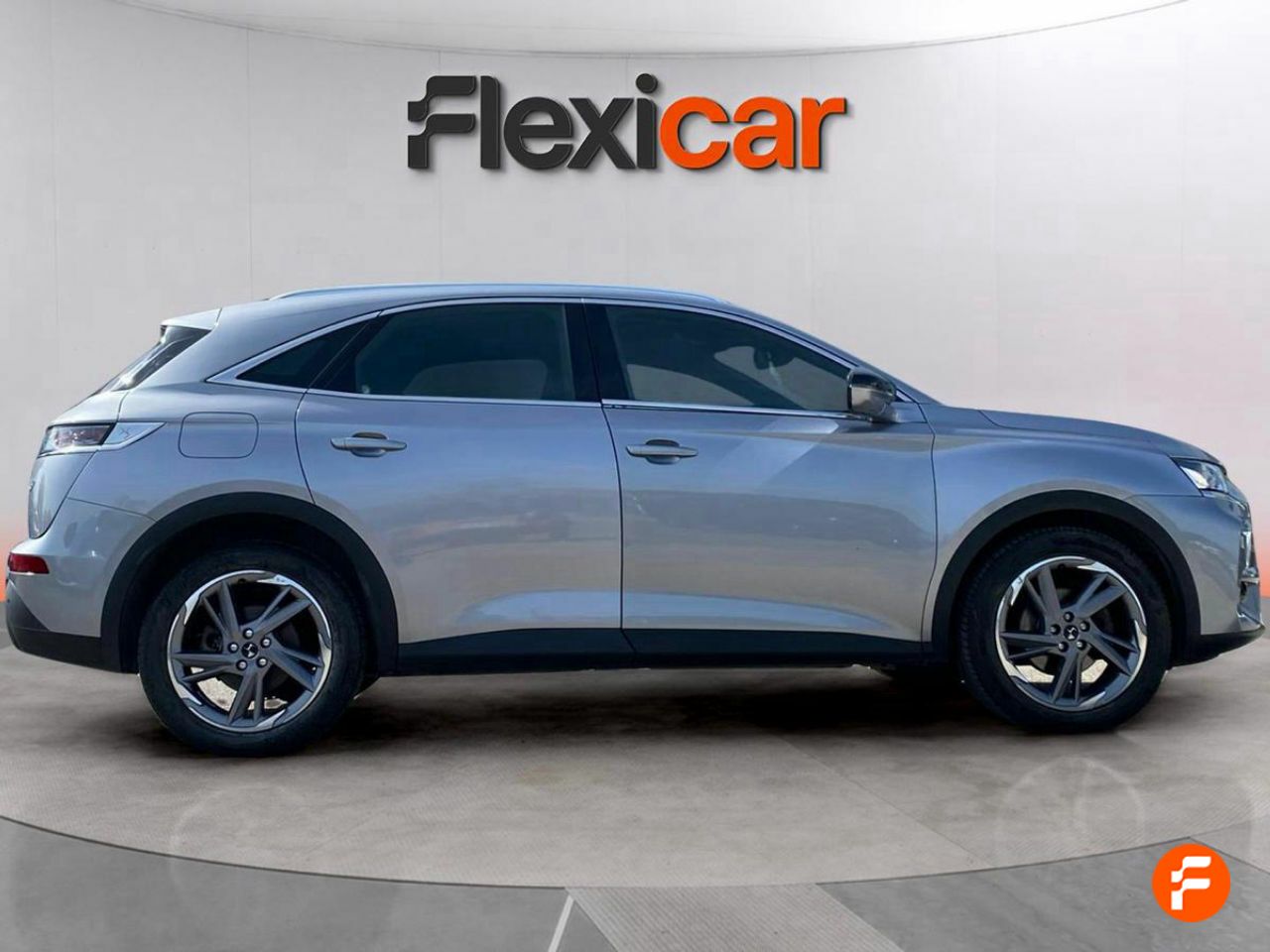 Foto DS Automobiles DS 7 9
