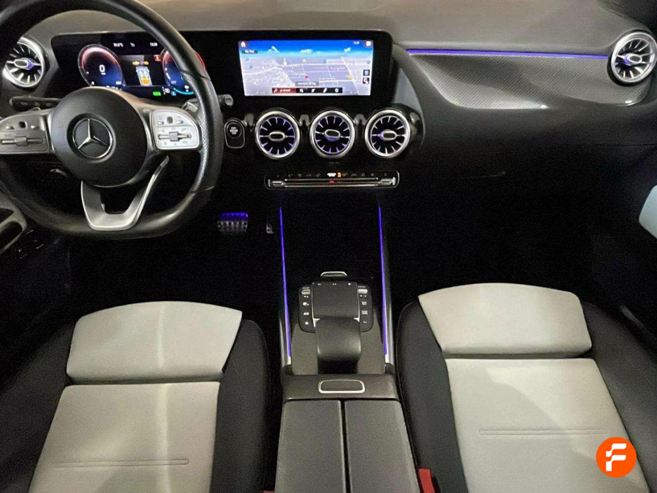 Foto Mercedes-Benz Clase GLA 11