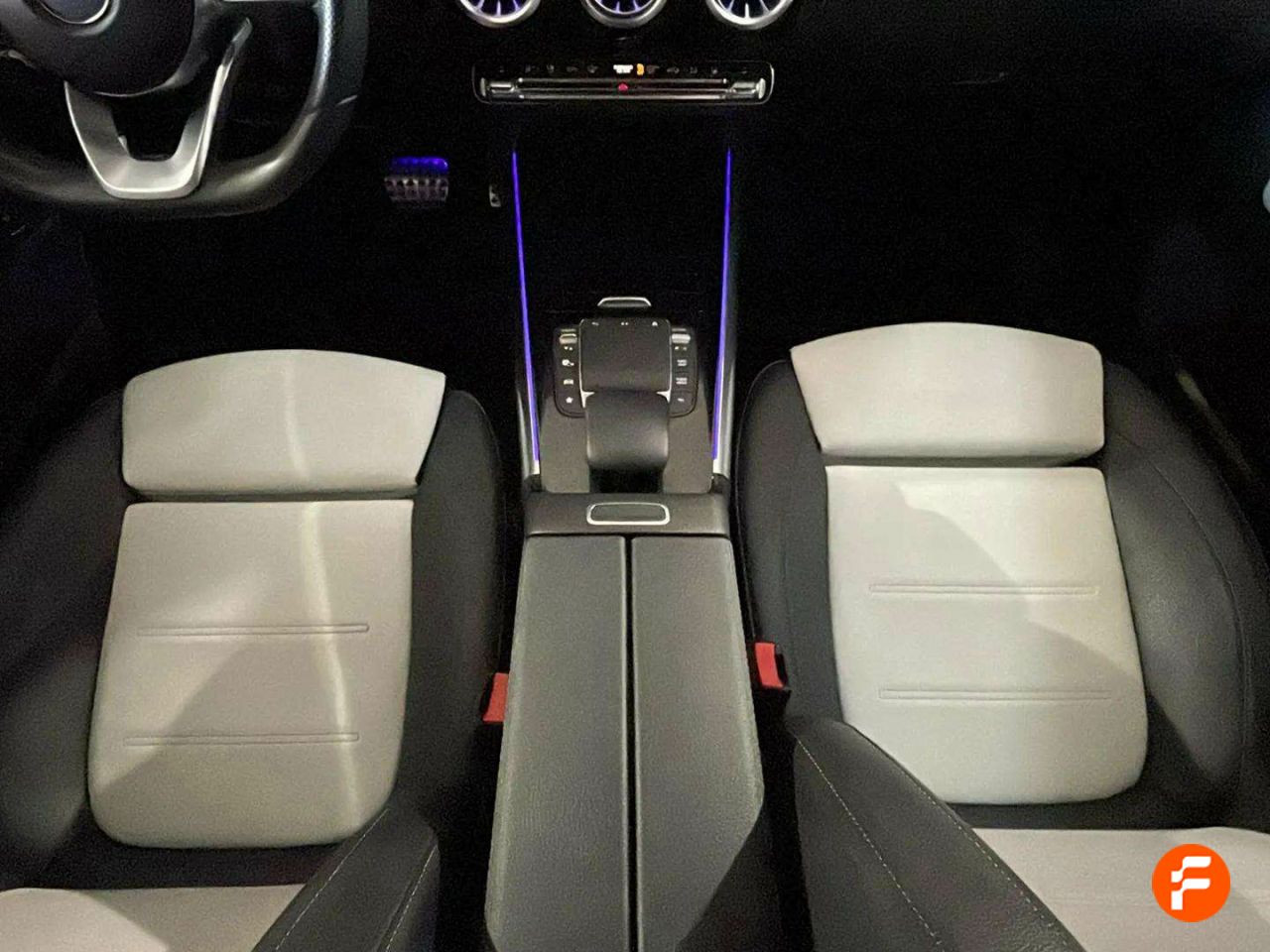 Foto Mercedes-Benz Clase GLA 19