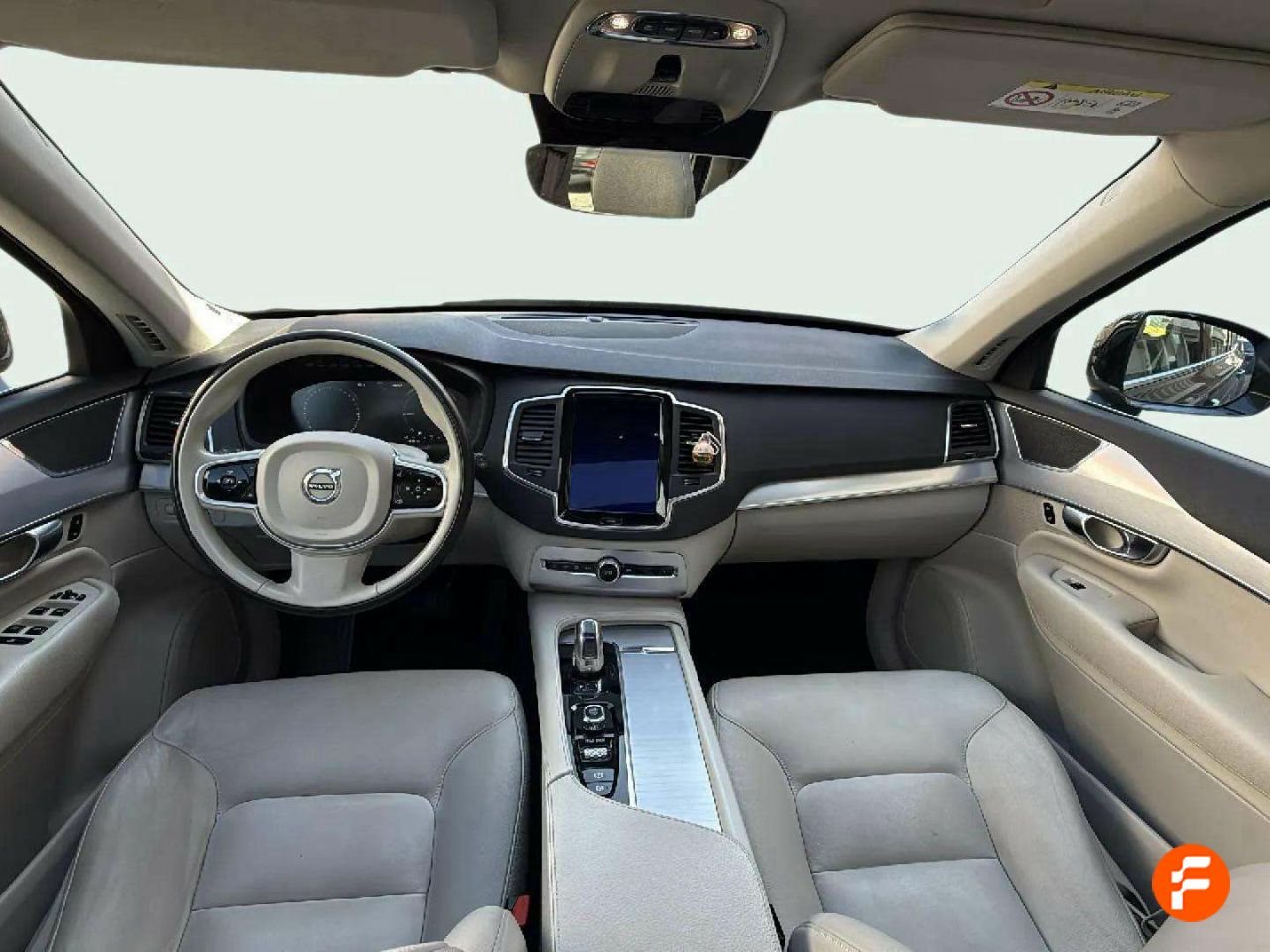 Foto Volvo XC90 12