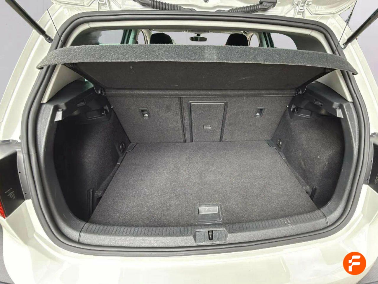 Foto Volkswagen Golf 8