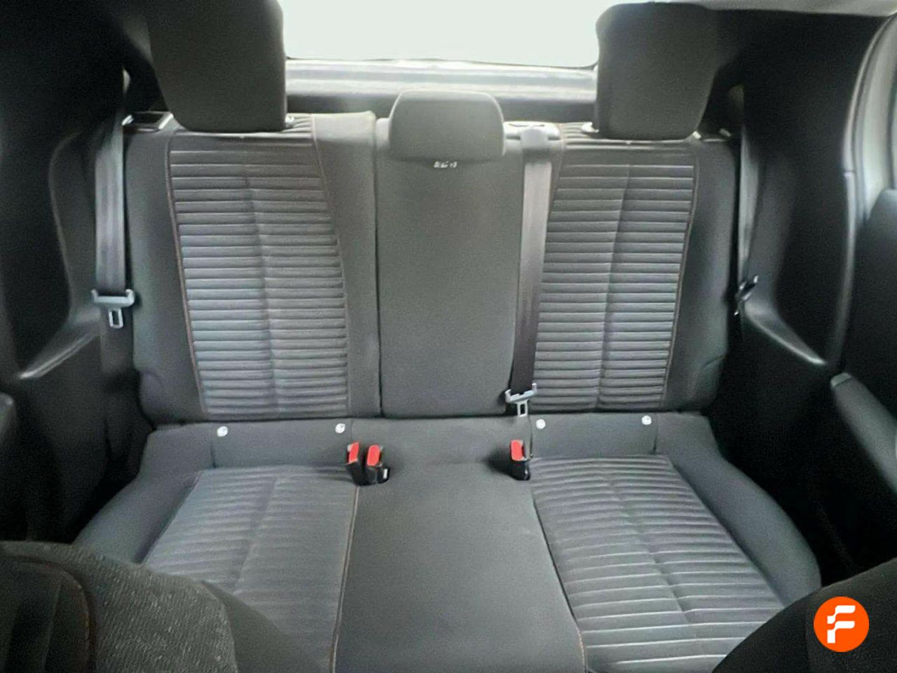 Foto Peugeot 208 17