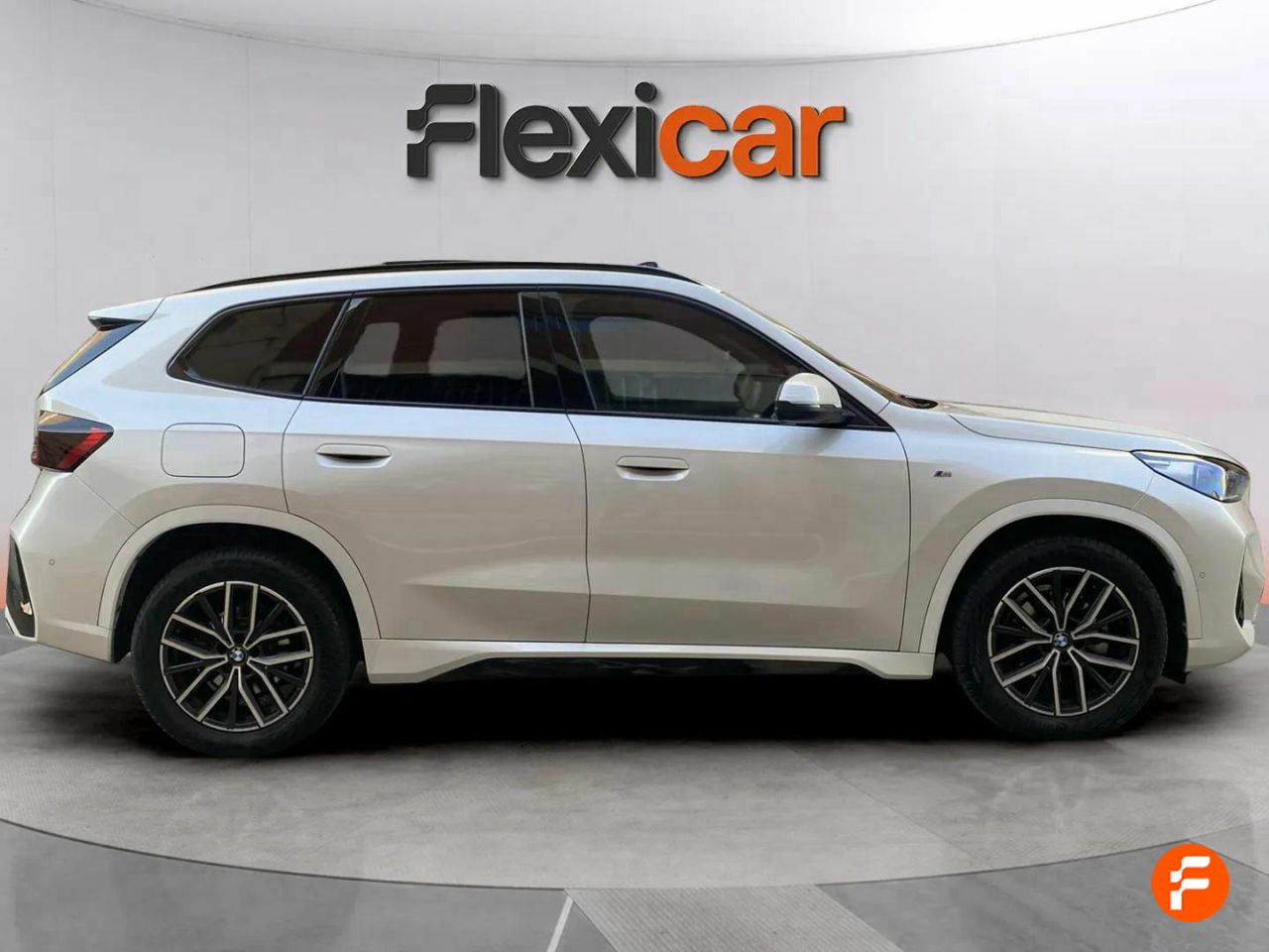 Foto BMW X1 9