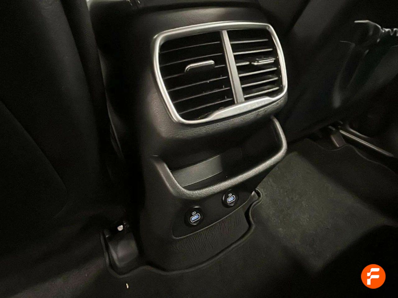 Foto Hyundai Santa Fe 24