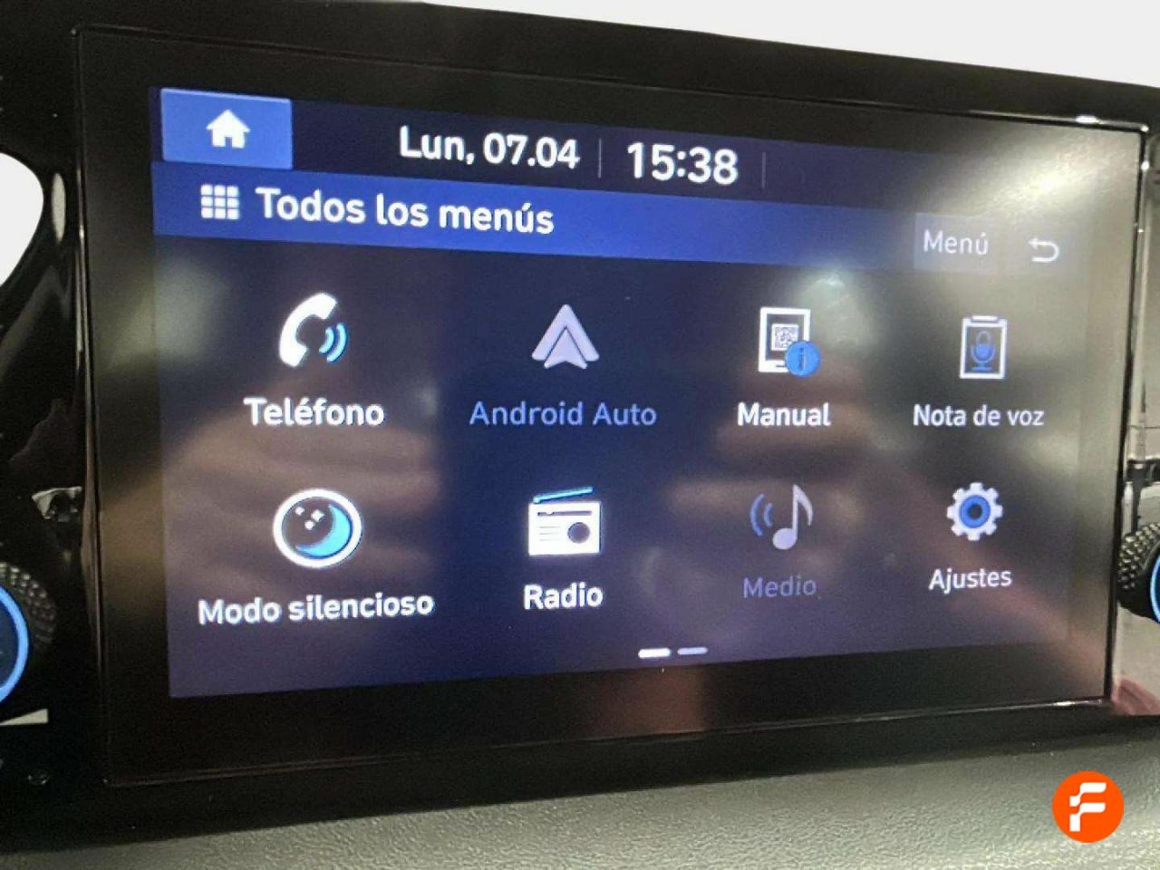 Foto Hyundai Santa Fe 28