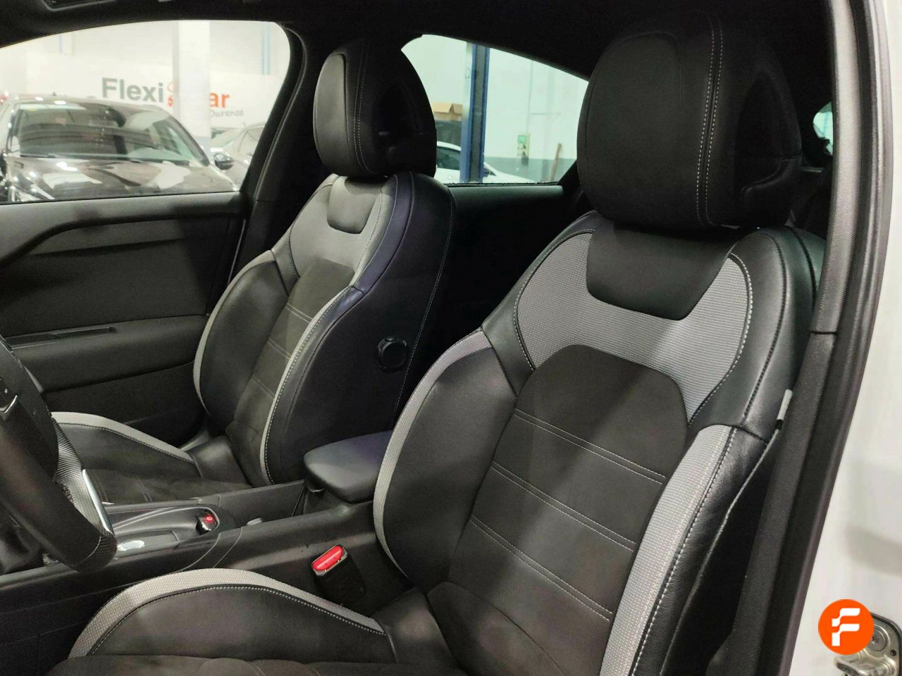 Foto DS Automobiles DS 4 24