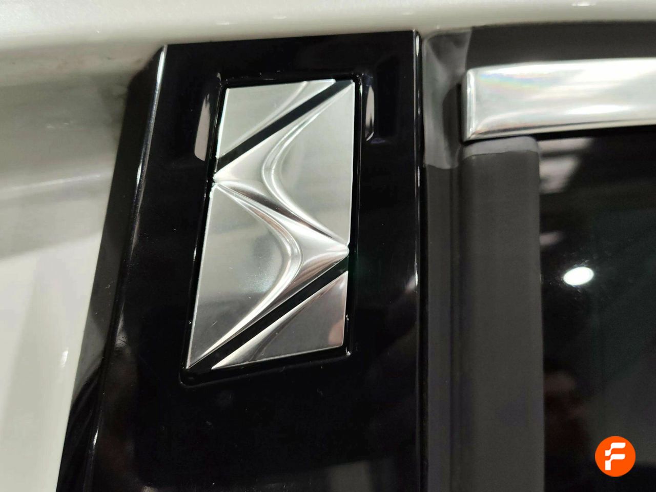 Foto DS Automobiles DS 4 26
