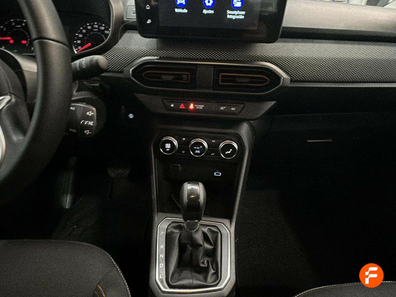 Foto Dacia Sandero 14