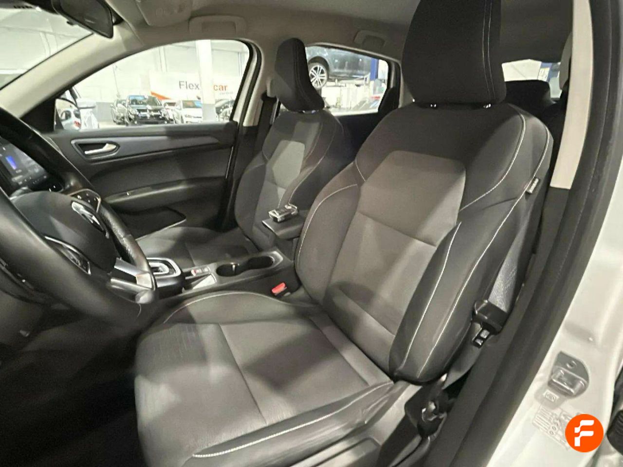 Foto Renault Arkana 23