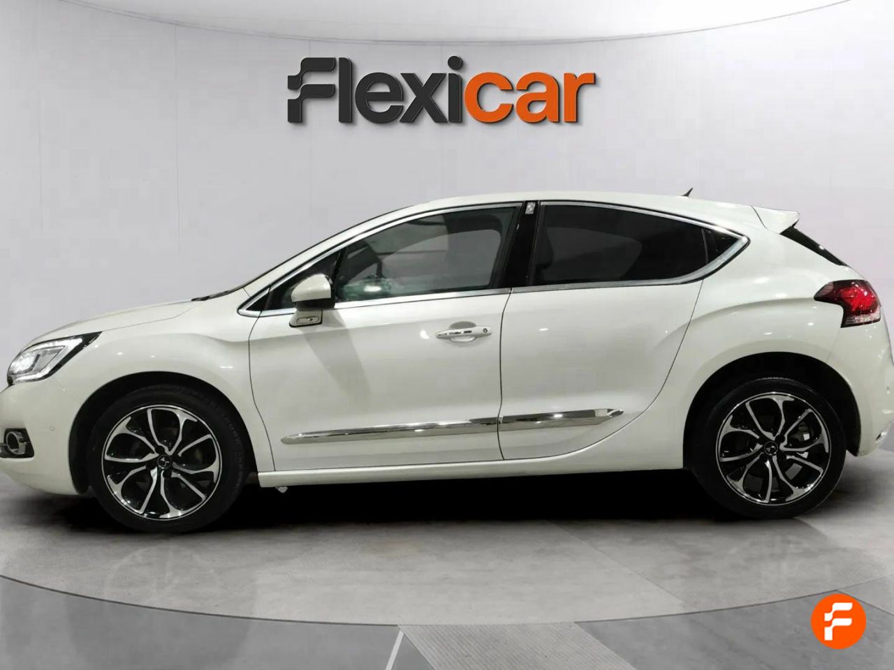 Foto DS Automobiles DS 4 3