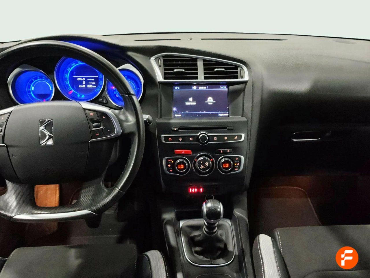 Foto DS Automobiles DS 4 11
