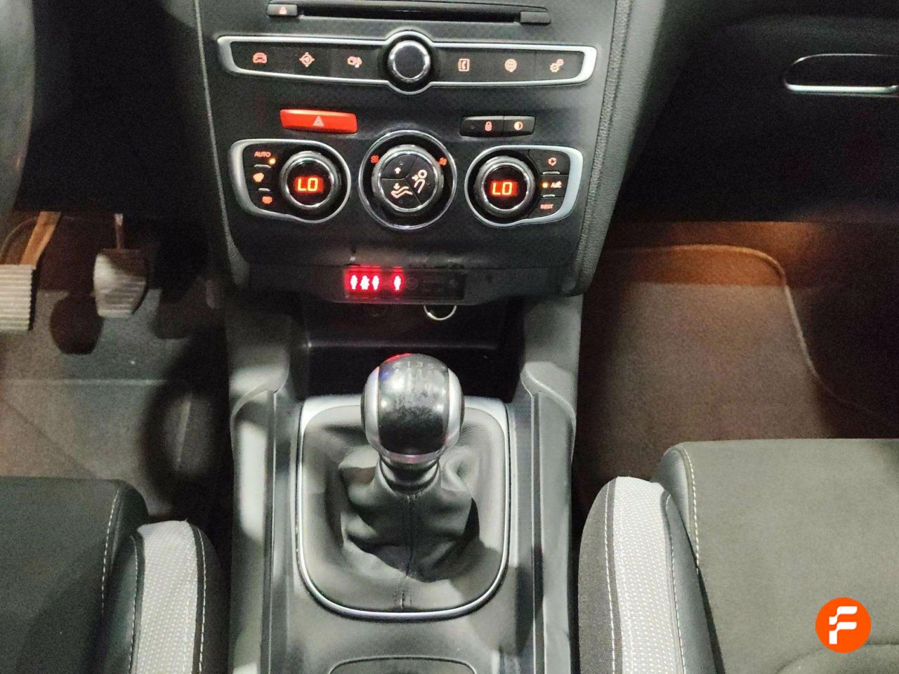 Foto DS Automobiles DS 4 12