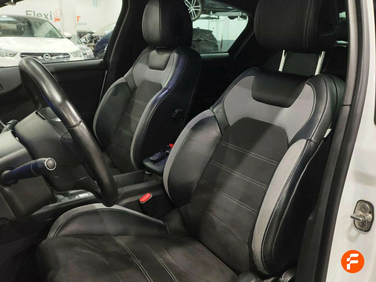 Foto DS Automobiles DS 4 22