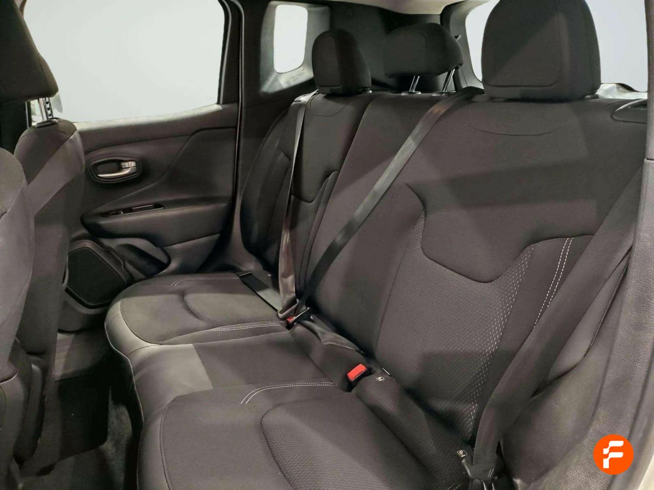 Foto Jeep Renegade 18