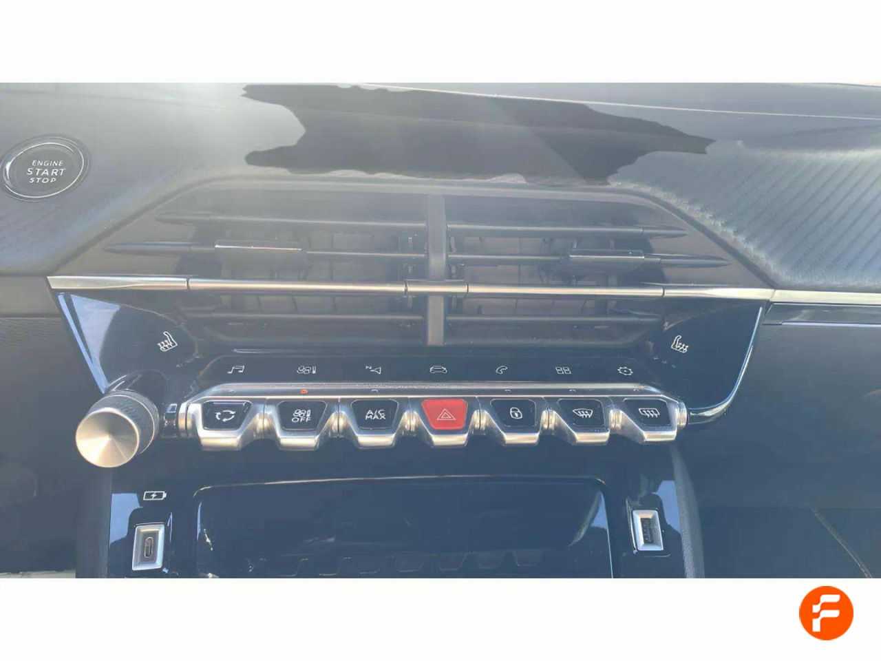 Foto Peugeot 2008 12