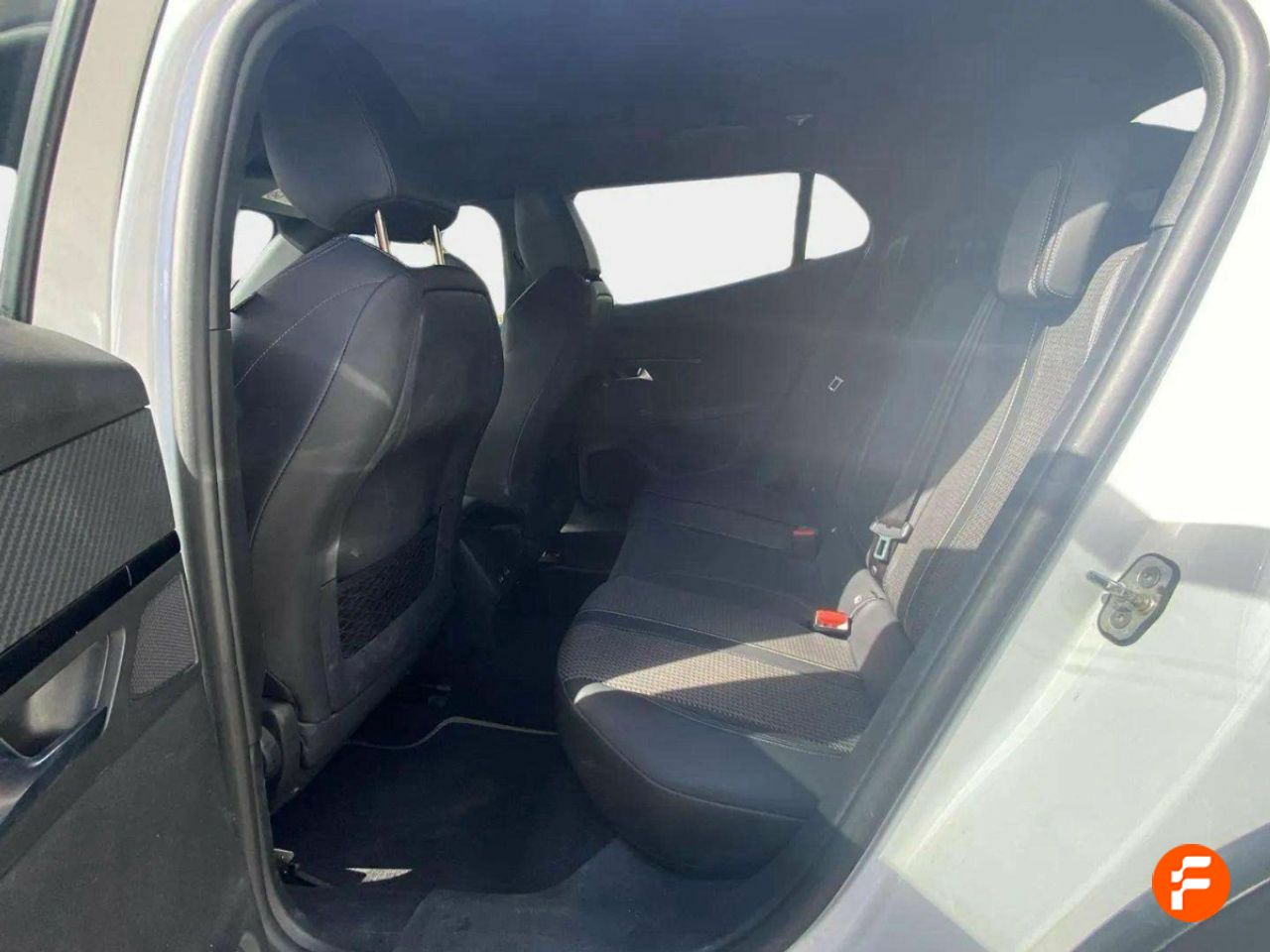 Foto Peugeot 2008 14