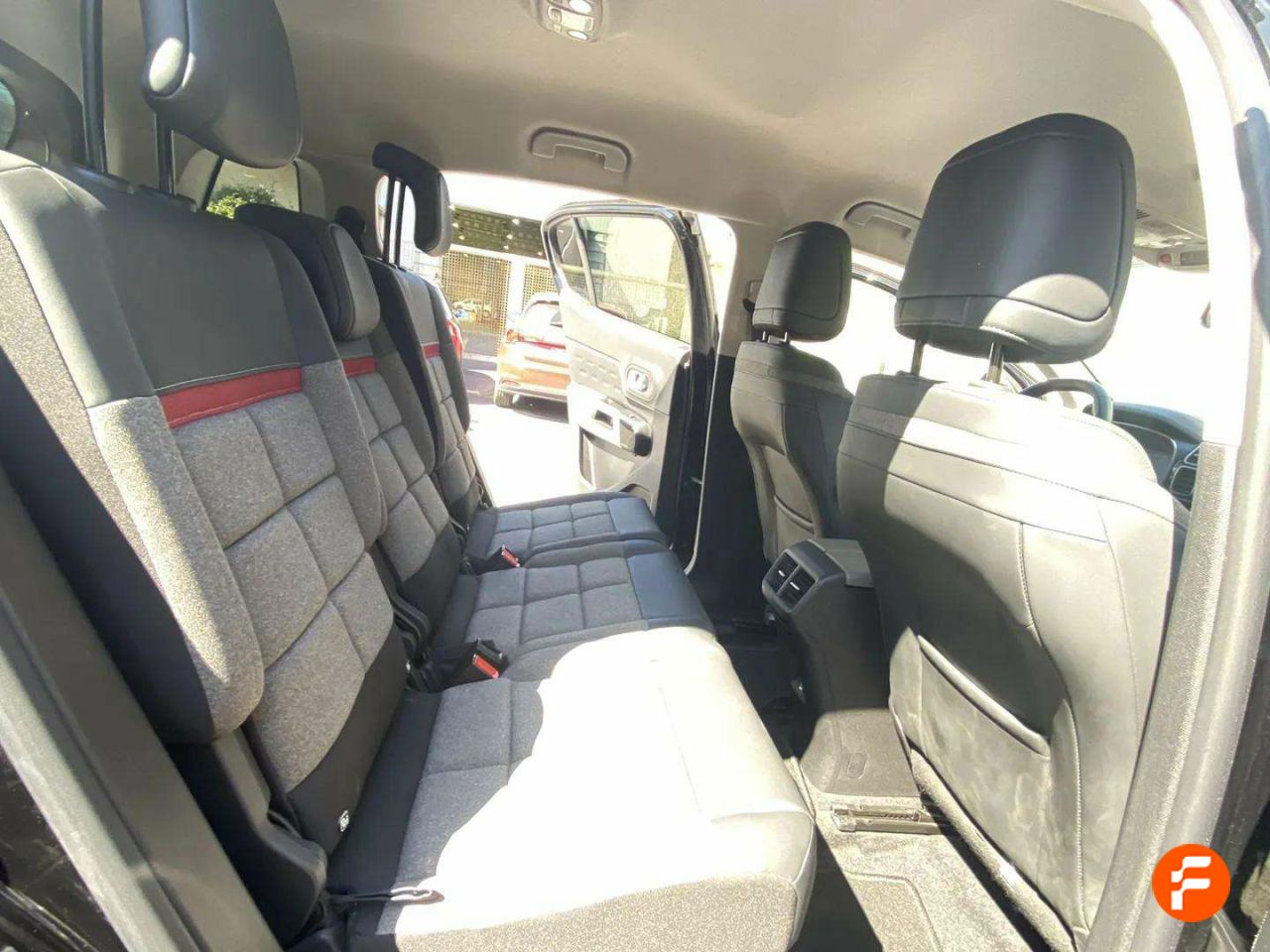 Foto Citroën C5 Aircross 11