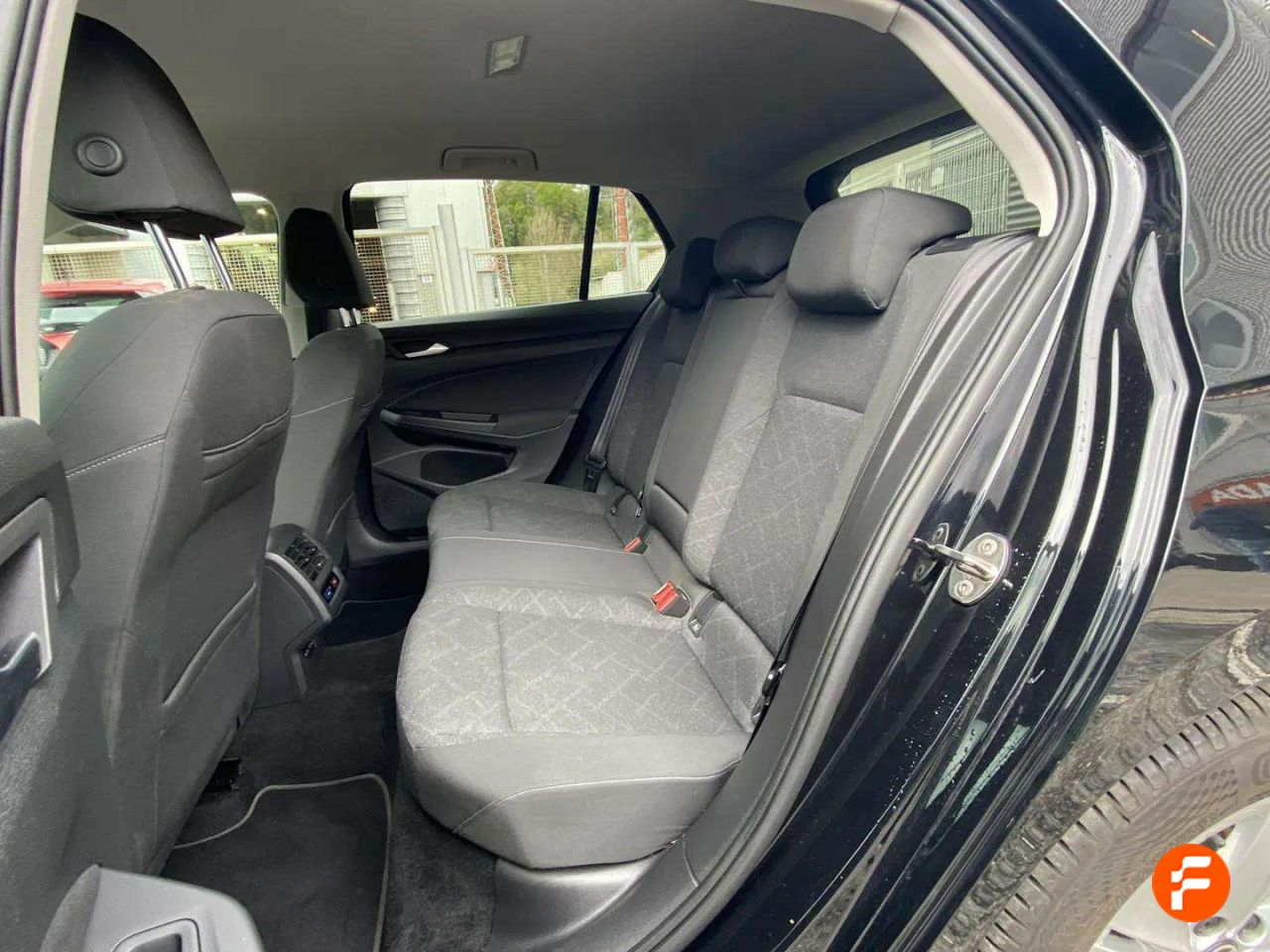 Foto Volkswagen Golf 13