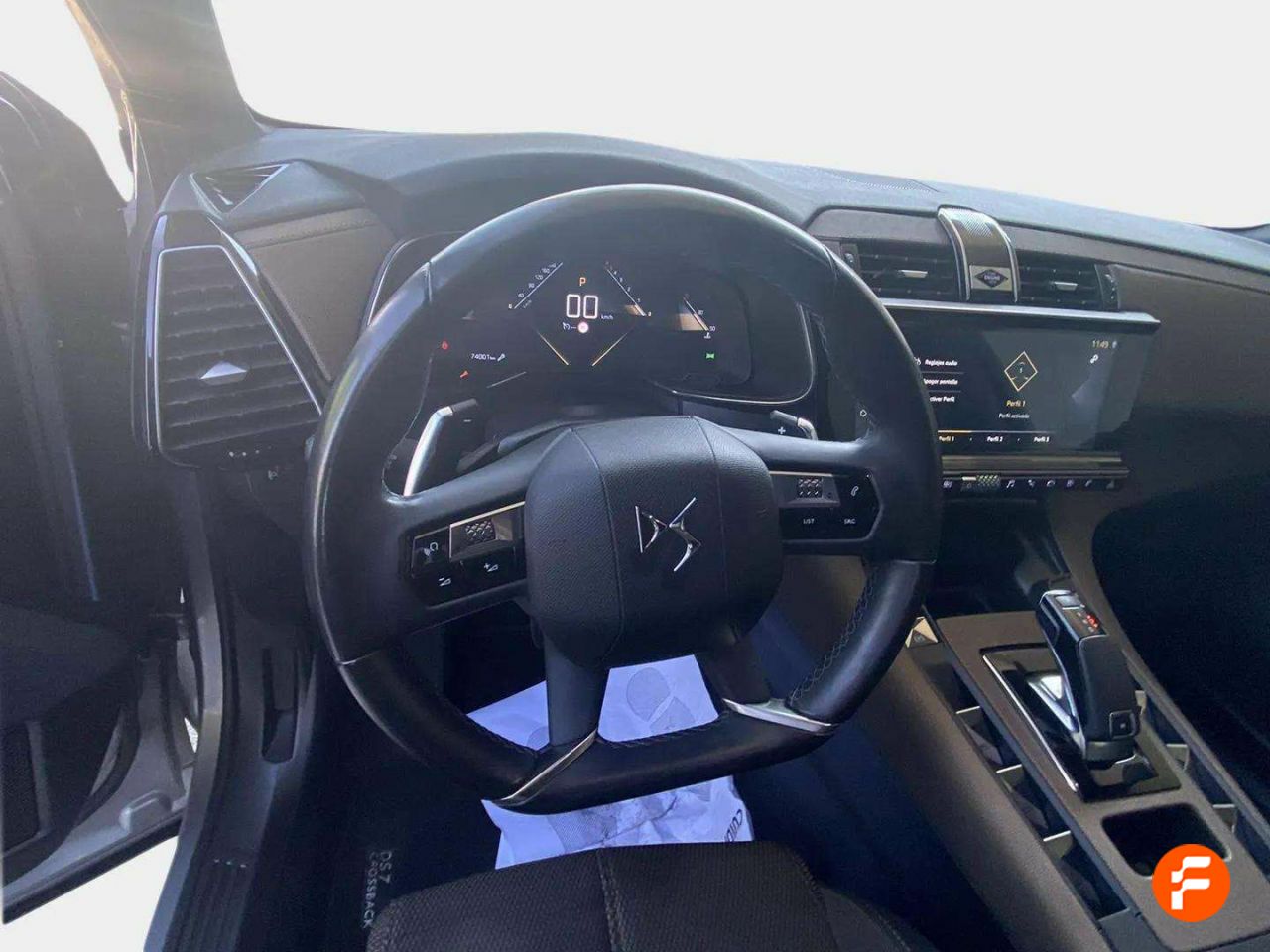 Foto DS Automobiles DS 7 7