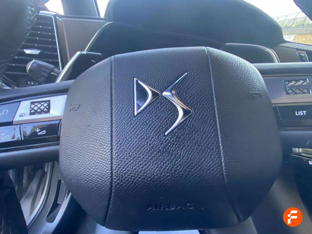 Foto DS Automobiles DS 7 11