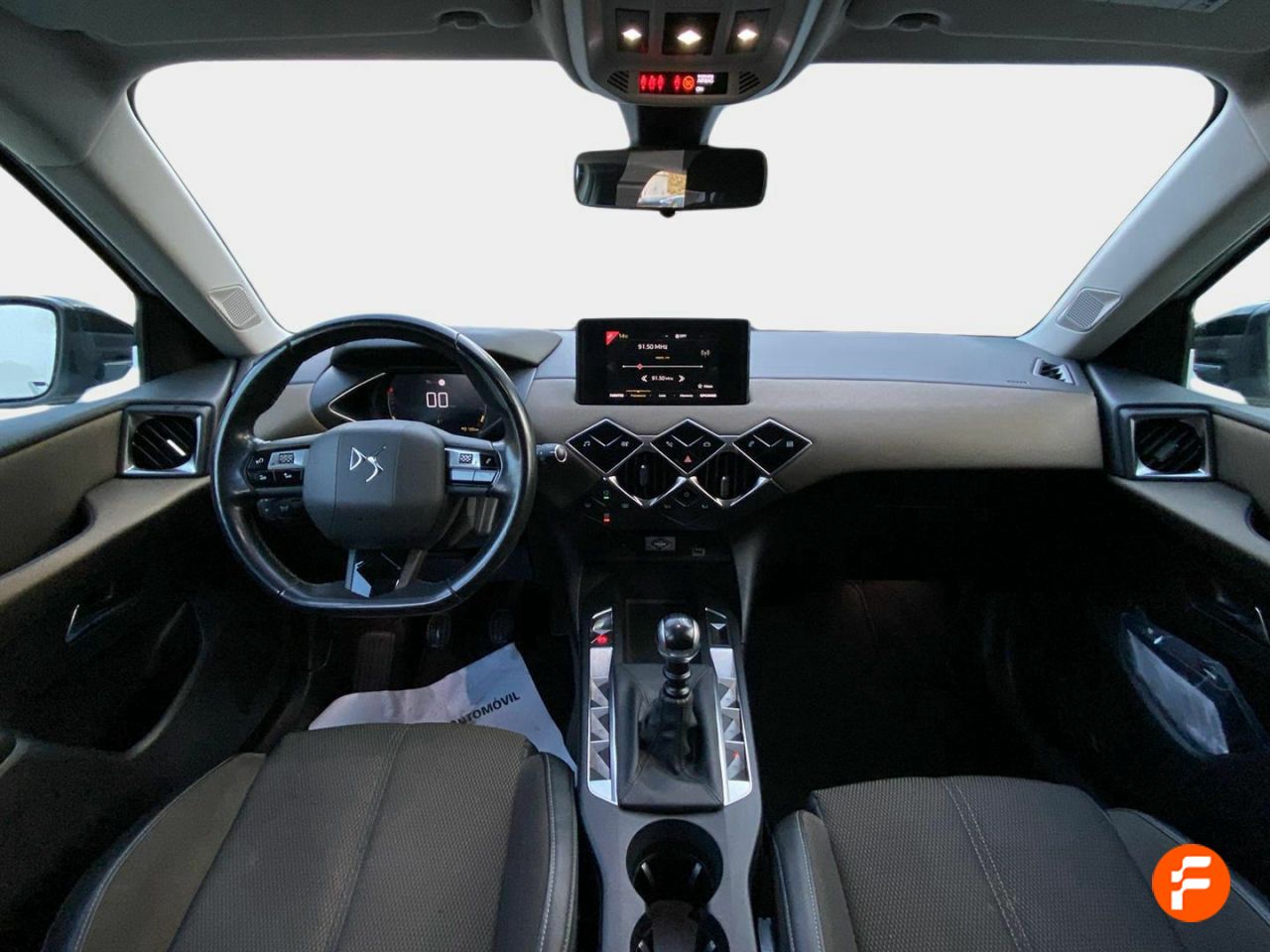 Foto DS Automobiles DS 3 9