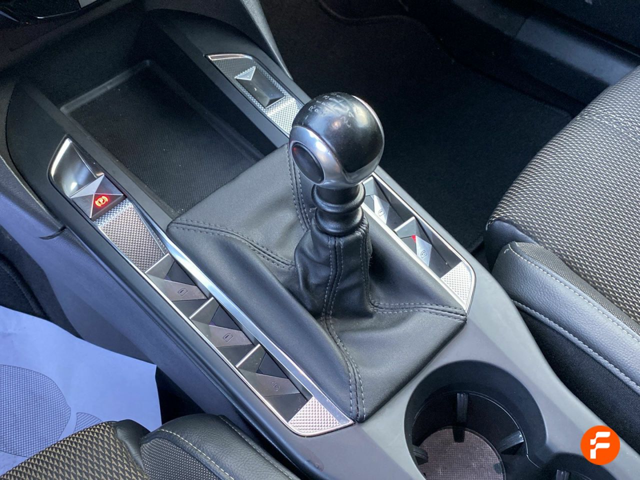 Foto DS Automobiles DS 3 14
