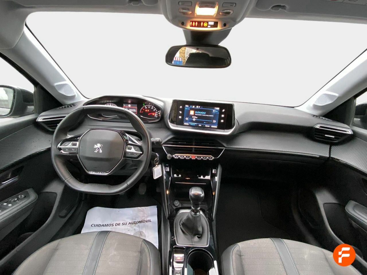Foto Peugeot 208 8