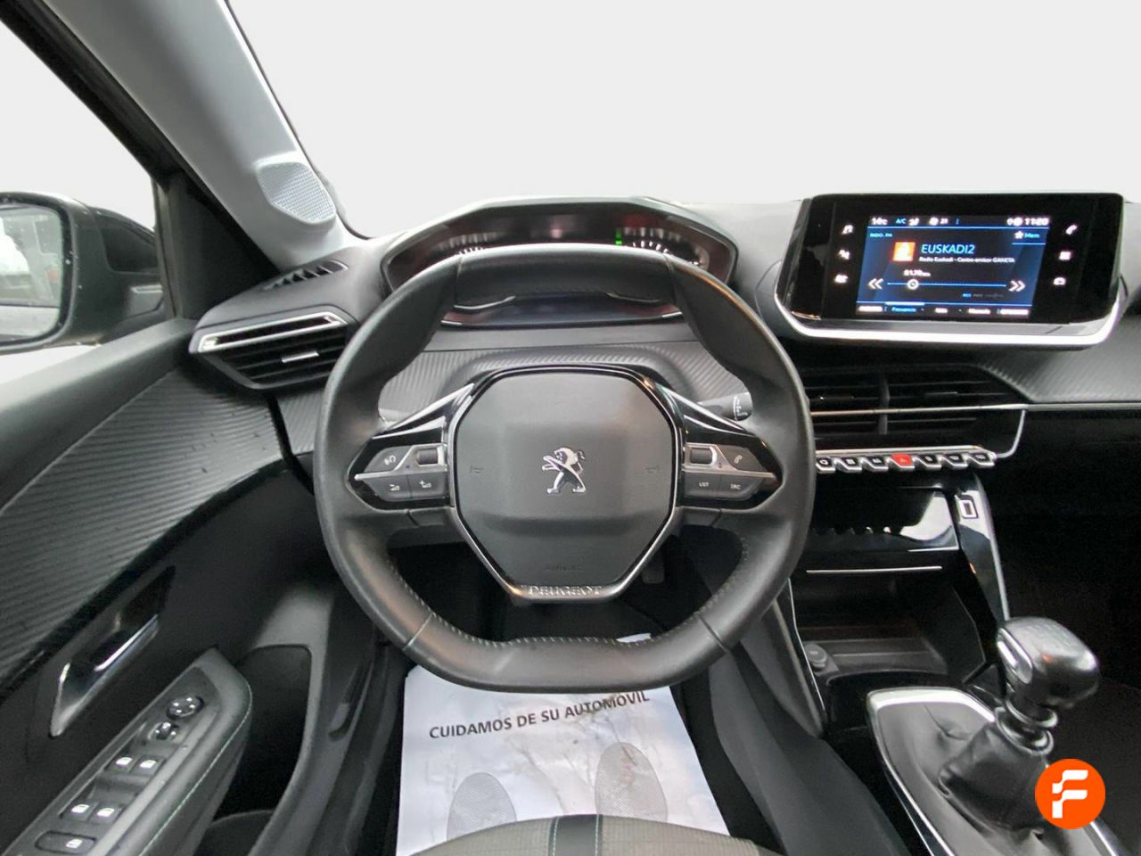 Foto Peugeot 208 12