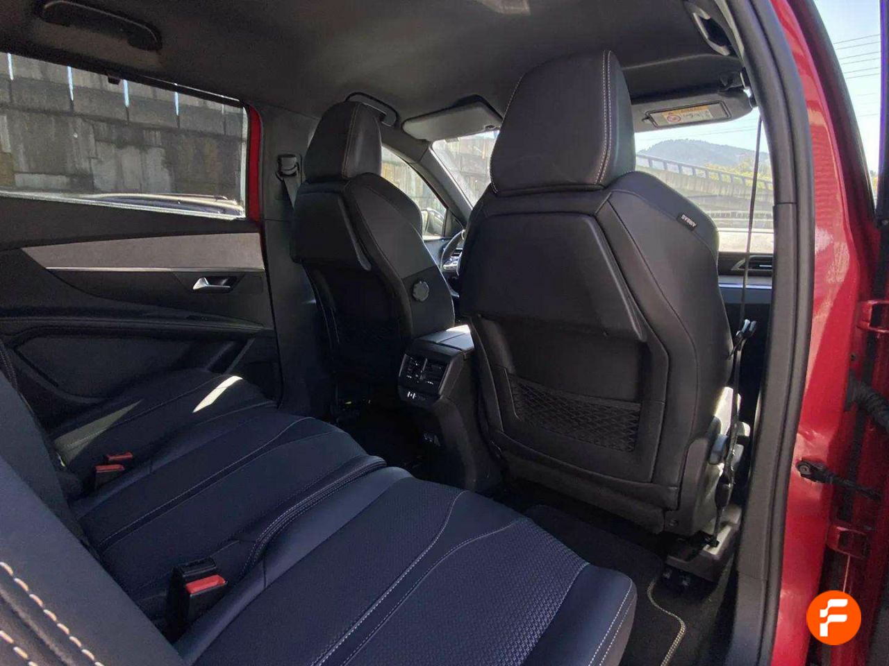 Foto Peugeot 5008 14